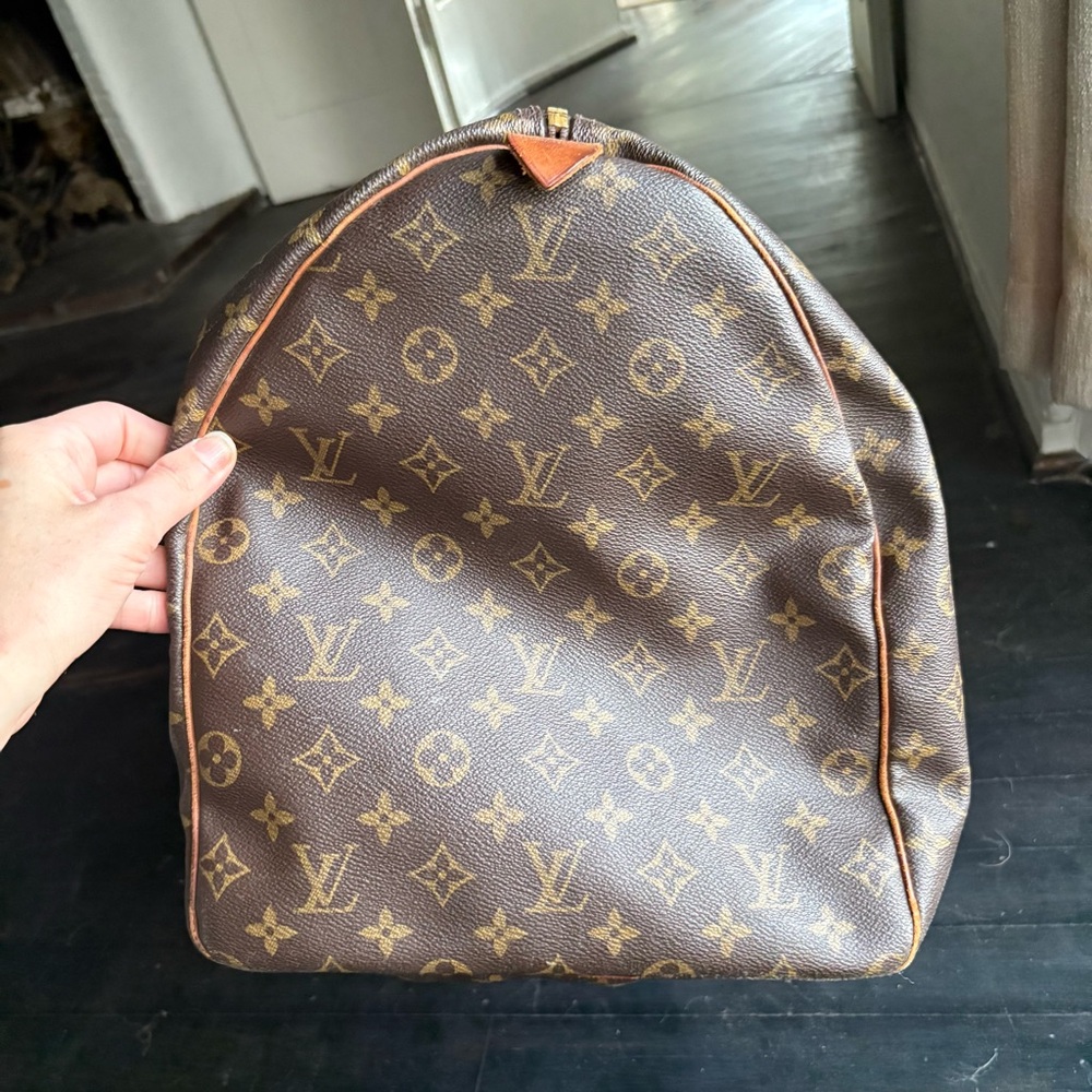 Louis Vuitton Monogram Keepall 60 Travel Bag - Picture 9 of 16
